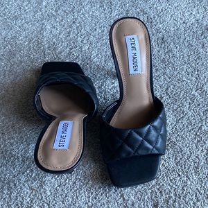 Steve Madden heel
